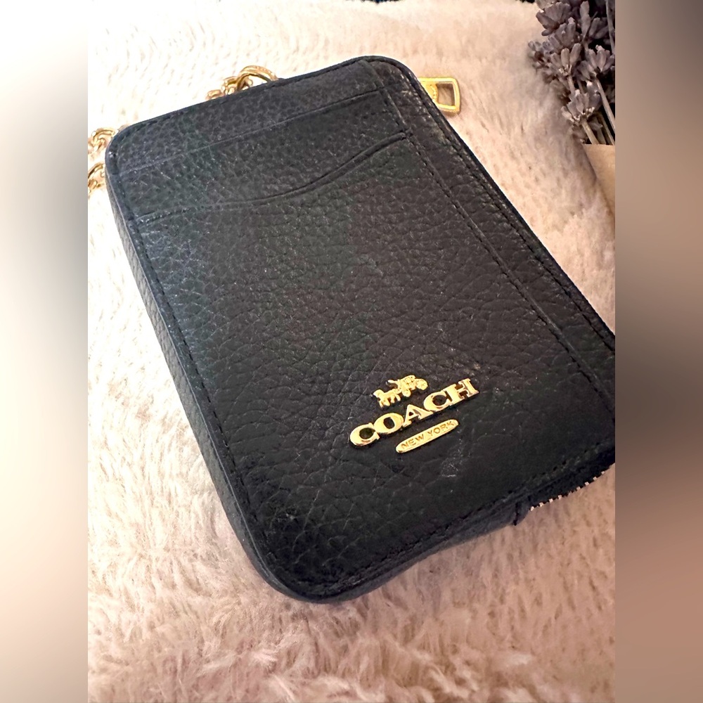 COACH Zip Card Case // Pebble Black Leather w/ Gold Chain and Zip